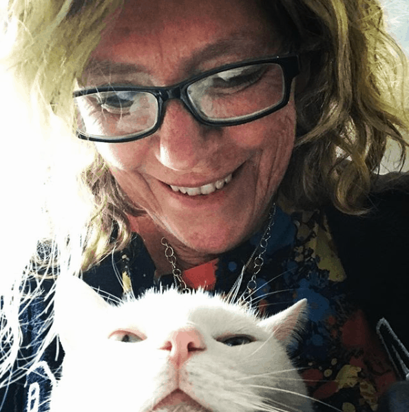april murphy and her cat